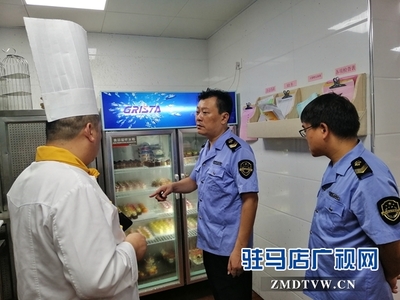 迎盛會(huì) 筑食安 開(kāi)發(fā)區(qū)開(kāi)展餐飲服務(wù)專(zhuān)項(xiàng)檢查，護(hù)航食品經(jīng)營(yíng)貿(mào)易